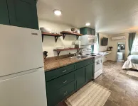 The Cozy Cottage on The River