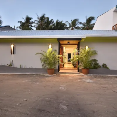 Beach Veli Hotels near Ukulhas