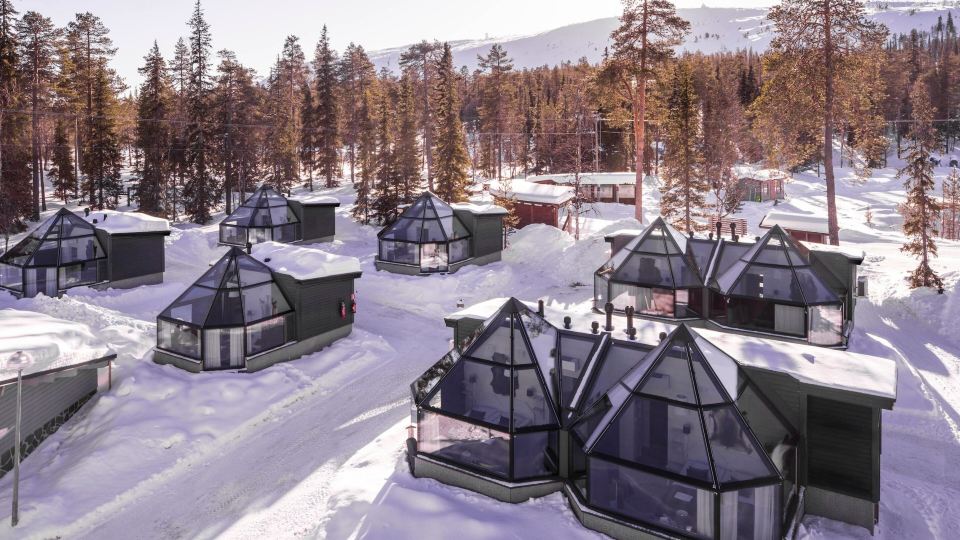 Santa's Hotel Aurora & Igloos