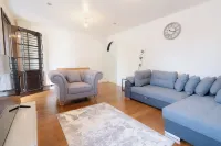 Everglades Hideaway in Gillingham Отели в г. Хемпстед