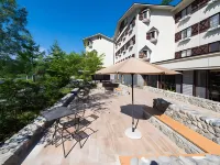 Kamikochi Lemeiesta Hotel Hotels near Mt. Yake