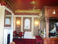 Luccombe Manor Country House Hotel - bar