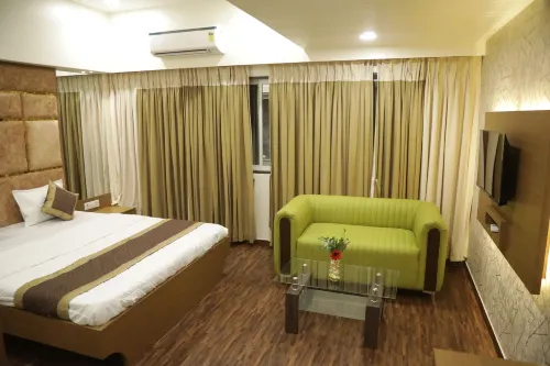 Hotel M Residency Hotels in Ulhasnagar
