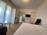 Apartmani LuluFamily accomodation in a quiet fishing village.