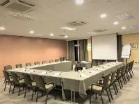 Holiday Inn Kenilworth - Warwick Hotels in Leek Wootton and Guy's Cliffe
