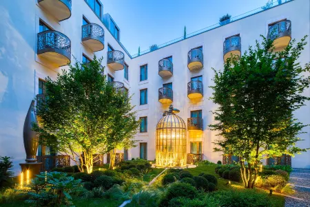 Kimpton Bem Budapest Отели рядом с достопримечательностью «Petofi Literary Museum (Petofi Irodalmi Muzeum)»