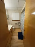 EASY STREET RETREAT! Private beach