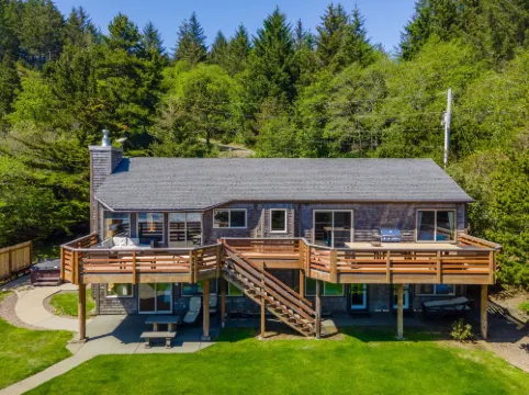 Beach Bungalow at Crook Point