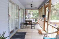 Welcome to Rainbow at Folly House – Your Beachside Retreat Near Charleston!