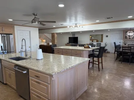 The Grand Oasis!! Entire Home w/ Resort-Style Pool, Hot Tub & Garden Vibes