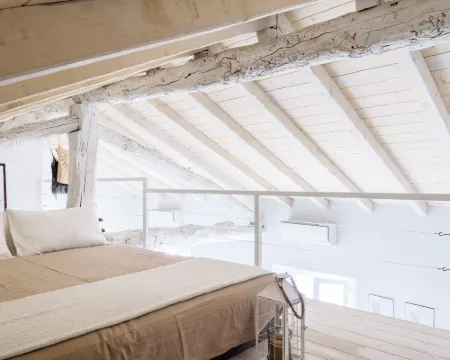 Madonnina Loft Hotels in Moltrasio