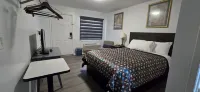Merida Inn & Suites