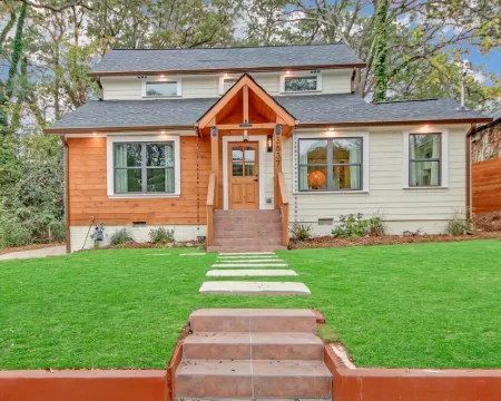 Spacious Modern Cottage with 5 Bedrooms Close to Airport, 黑普維爾酒店