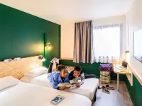 Greet Hotel Evreux Centre Hotel di Le Boulay-Morin