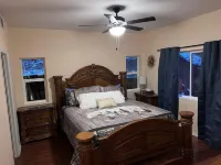 Mountain Escape: Sleeps Multiple Families with Pool Table & Game Room