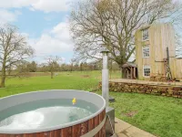The Lazy Squire by The Water Hotels in Blithfield