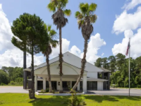 Days Inn by Wyndham Hardeeville Near Hilton Head Hotels in Jasper County