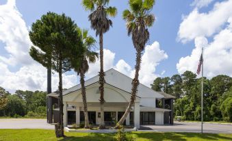 Days Inn by Wyndham Hardeeville Near Hilton Head