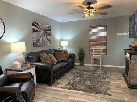 Getaway Near Fort Leonard Wood!