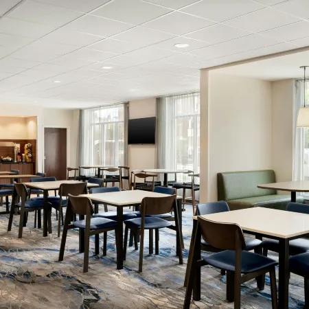 Fairfield Inn & Suites Cincinnati Uptown/University Area