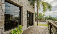 Cozy Ground Floor Studio at Praia do Rosa Prn0001 - 3-Star