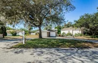 Baileys Bluff Waterfront Escape, Heated Pool near Gulf Island Beaches