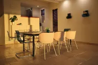 OCEAN FRONT - HIGH END - ON THE SAND - Zenview - 4-bedrooms - Serene  -Sleeps 10