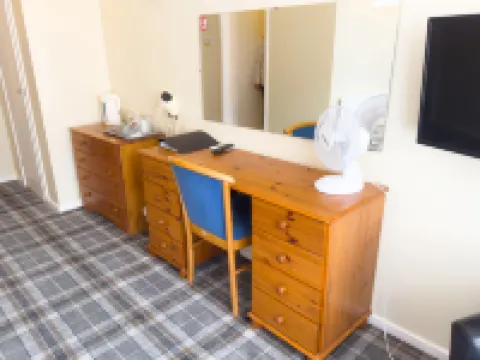 The Oakland Hotel Hotels in Chelmsford