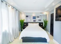 Luxurious 6-bedroom villa with  pool, bar, fire pit in gorgeous St. James Parish