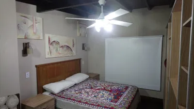 HOUSE THIRTY METERS FROM THE SEA, WITH LARGE BALCONY WITH SEA VIEW. Hotels near Catedral de La Plata