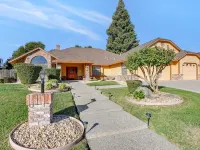 Spacious 4-bedroom Home Hotels in Sutter County