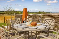 Luxurious Complex: 2 barns together edge of Frome