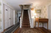 The Monadnock Inn Hotels in Temple
