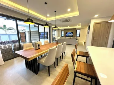 รูปภาพของLuxury 3-bedroom pool villa with AC, fitness room in awesome Pattaya