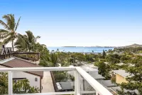 Spacious Suite With Office (Unit A) 카내오헤 호텔