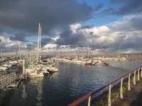 Quiet 4-bedroom house in BINIC, 1 km from the port and beaches. Hotels in Binic