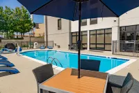 Hampton Inn Winchester N/Conference Center - Pools
