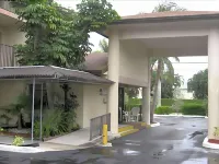 Nova Inn Resort فنادق في بوينتون بيتش