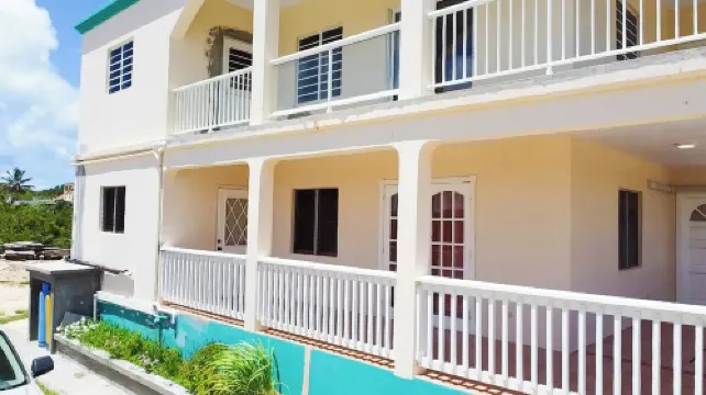 2-Bedroom/Bath Comfortable AI Residence- A/C, WiFi and 7 mins away from beach. Hotels in The Valley