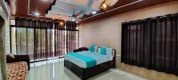Sapphire Villa Luxury stay with 3 bedroom and rooftop sky Lounge