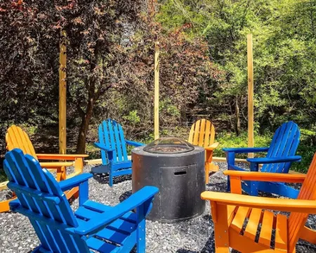 6BR Play Heaven! Movie Theater, Golf, Hot Tub Hotels in Massanutten