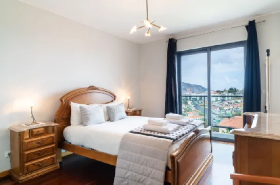 GuestReady - Estadia em casa de família no Funchal โรงแรมใน