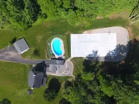 Spacious 5-bedroom farmhouse near Coatesville