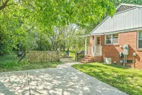 Bright, Cozy, and Just Minutes to the Best of Raleigh