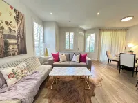 Charming 2B&3B townhome  in  Oak Creek Irvine