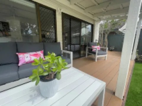 Seabreeze Villa on Mermaid Beach - Broadbeach