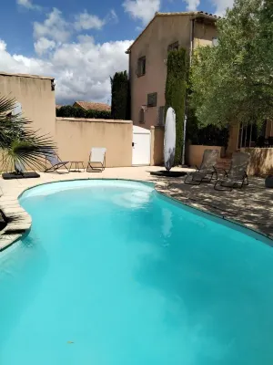 New: Emma's house Hotels in Carpentras