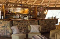 Honeyguide Ranger Camp - bar