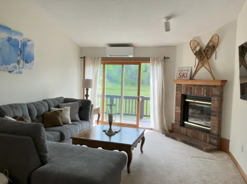 Family Paradise Welcoming 3-Bedroom Condo -Bretton Woods Ski Getaway