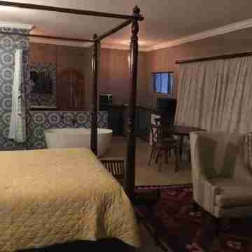 Versot "crazy about our place" in Afrikaans Rooms